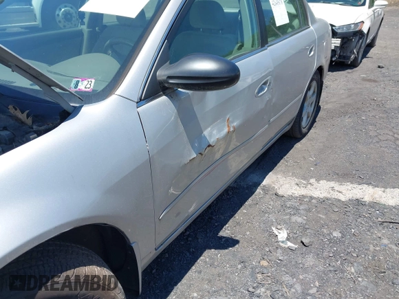 2005 Nissan Altima S with VIN 1N4AL11D25C145040, listed as a IAAI auction lot 42645678 with 166,281 mi miles and . Bid and sale history available at DreamBid. Image 6.