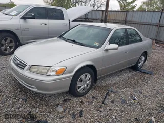2000 Toyota Camry CE with VIN JT2BG22K2Y0447819, listed as a IAAI auction lot 42082746 with 98,578 mi miles. Bid and sale history available at carsss.com. Image 2.