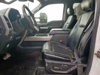 2019 Ford F-250 XL with VIN 1FT7W2BT4KEF28520, listed as a Copart auction lot 61241005 with 211,934 mi miles and Clean title. Bid and sale history available at DreamBid. Image 7.