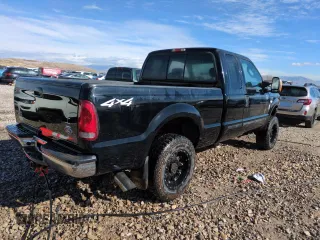 2003 Ford Super Duty F-250 XL with VIN 1FTNX21P03ED15381, listed as a Copart auction lot 44331695 with 140,802 mi miles and Salvage Title. Bid and sale history available at carsss.com. Image 3.
