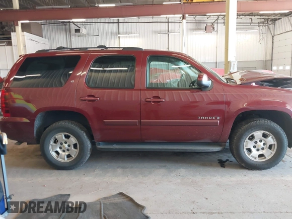 2008 Chevrolet Tahoe 3LT z VIN 1GNFK13058J136126, wystawiony jako IAAI lot #42073594 z przebiegiem 139 242 mil mil oraz . Historia ofert i sprzedaży dostępna na DreamBid. Obrazek 13.