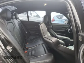 2018 BMW M3 z VIN WBS8M9C58J5J79386, wystawiony jako Copart lot #53724845 z przebiegiem 61 611 mil mil oraz Szkoda całkowita • Salvage title. Historia ofert i sprzedaży dostępna na DreamBid. Obrazek 10.
