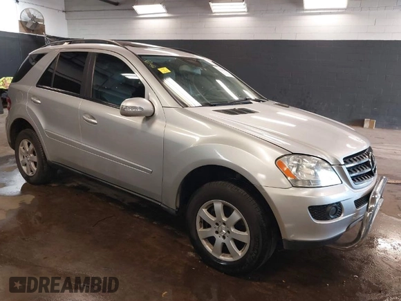 2007 Mercedes-Benz M 350 with VIN 4JGBB86E07A174557, listed as a IAAI auction lot 41986551 with 138,697 mi miles and . Bid and sale history available at DreamBid. Image 1.