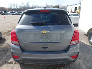 2020 Chevrolet Trax LS with VIN 3GNCJKSB2LL323579, listed as a IAAI auction lot 41791102 with 25,871 mi miles. Bid and sale history available at carsss.com. Image 16.