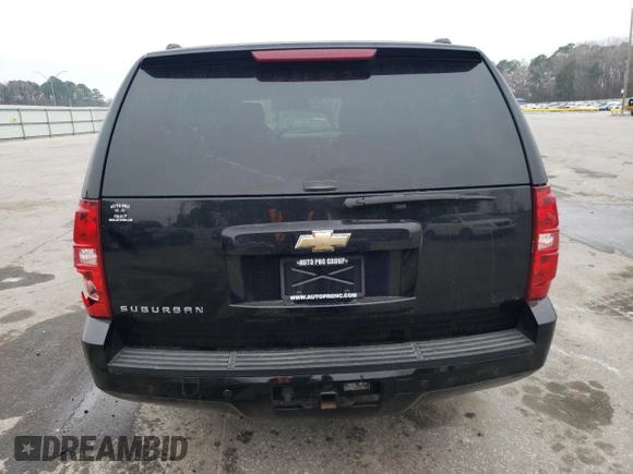 2007 Chevrolet Suburban LTZ with VIN 3GNFC16057G109940, listed as a Copart auction lot 49173865 with 205,133 mi miles and Salvage title. Bid and sale history available at DreamBid. Image 6.