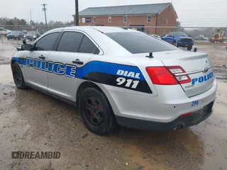 2015 Ford Police Interceptor с VIN 1FAHP2MK8FG190240, выставлен на аукционе IAAI как лот 41570580 с пробегом 131 158 миль миль и . История ставок и продаж доступна на DreamBid. Изображение 3.