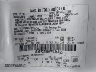 2007 Ford Focus S z VIN 1FAFP34N07W236755, wystawiony jako IAAI lot #42536269 z przebiegiem 116 074 mil mil oraz . Historia ofert i sprzedaży dostępna na DreamBid. Obrazek 9.