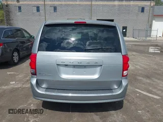2019 Dodge Grand Caravan SE with VIN 2C4RDGBG6KR573282, listed as a IAAI auction lot 42222005 with 136,470 mi miles and . Bid and sale history available at DreamBid. Image 16.
