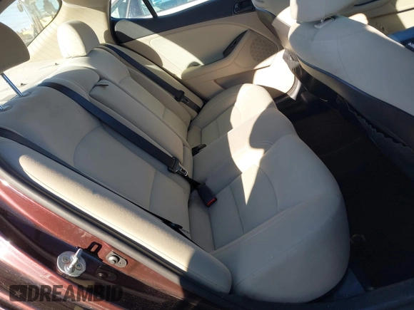 2015 Kia Optima LX with VIN 5XXGM4A79FG384762, listed as a IAAI auction lot 40919391 with 183,379 mi miles. Bid and sale history available at carsss.com. Image 8.