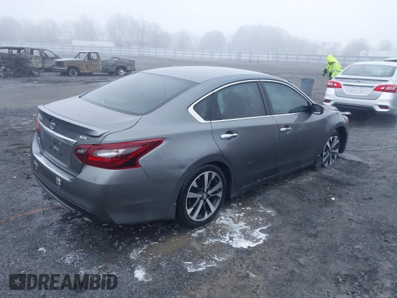 2017 Nissan Altima SV with VIN 1N4AL3AP6HC473555, listed as a IAAI auction lot 41509127 with 92,501 mi miles and . Bid and sale history available at carsss.com. Image 4.