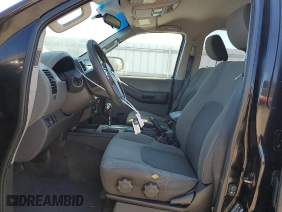 2014 Nissan Xterra S z VIN 5N1AN0NU4EN810738, wystawiony jako Copart lot #75739724 z przebiegiem 140 383 mil mil oraz Szkoda całkowita • Salvage title. Historia ofert i sprzedaży dostępna na DreamBid. Obrazek 7.