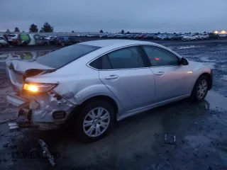 2011 Mazda Mazda6 i Sport with VIN 1YVHZ8BH3B5M09538, listed as a Copart auction lot 86659994 with 211,100 mi miles and Salvage Title. Bid and sale history available at carsss.com. Image 3.