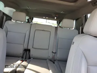2021 Chevrolet Suburban LT z VIN 1GNSCCKD0MR313964, wystawiony jako Copart lot #47876455 z przebiegiem 30 213 mil mil oraz Szkoda całkowita • Salvage title. Historia ofert i sprzedaży dostępna na DreamBid. Obrazek 10.