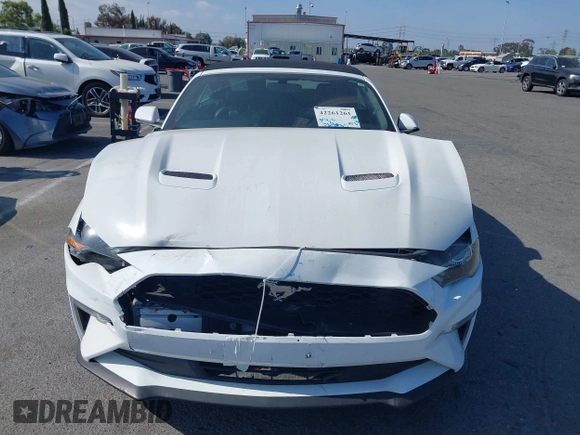 2018 Ford Mustang EcoBoost Premium z VIN 1FATP8UH8J5111364, wystawiony jako IAAI lot #42261261 z przebiegiem 102 703 mil mil oraz . Historia ofert i sprzedaży dostępna na DreamBid. Obrazek 13.