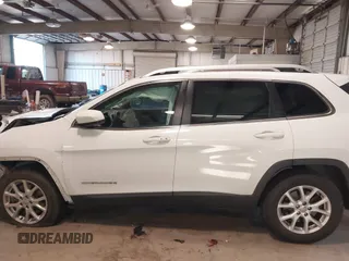 2017 Jeep Cherokee Latitude with VIN 1C4PJLCS7HW549570, listed as a IAAI auction lot 41276093 with 135,664 mi miles and . Bid and sale history available at carsss.com. Image 14.