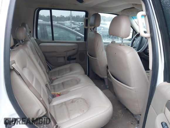 2004 Ford Explorer XLT z VIN 1FMZU63K64UB83362, wystawiony jako IAAI lot #41199678 z przebiegiem 196 070 mil mil oraz . Historia ofert i sprzedaży dostępna na DreamBid. Obrazek 8.