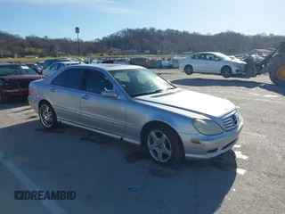 2001 Mercedes-Benz S-Class 6.0L with VIN WDBNG78J61A137932, listed as a IAAI auction lot 41134529 with 1 mi miles. Bid and sale history available at carsss.com. Image 1.