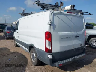 2018 Ford Transit z VIN 1FTYE1ZMXJKA11190, wystawiony jako IAAI lot #42683840 z przebiegiem 175 427 mil mil oraz . Historia ofert i sprzedaży dostępna na DreamBid. Obrazek 3.