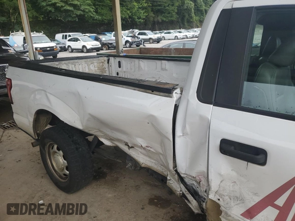 2016 Ford F-150 XL z VIN 1FTMF1C8XGKD85217, wystawiony jako Copart lot #62730605 z przebiegiem 282 246 mil mil oraz Szkoda całkowita • Salvage title. Historia ofert i sprzedaży dostępna na DreamBid. Obrazek 10.