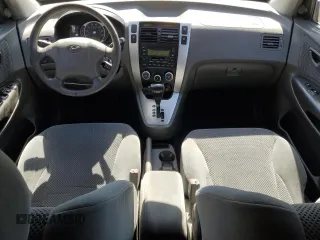 2006 Hyundai Tucson GLS with VIN KM8JN72D06U299341, listed as a Copart auction lot 74022094 with 222,070 mi miles and Non Repairable. Bid and sale history available at carsss.com. Image 8.