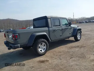 2020 Jeep Gladiator Sport S with VIN 1C6HJTAG2LL157701, listed as a IAAI auction lot 41766647 with 62,571 mi miles. Bid and sale history available at carsss.com. Image 4.
