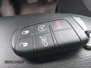 2018 Jeep Compass Latitude with VIN 3C4NJCBB9JT124968, listed as a IAAI auction lot 42378308 with 90,866 mi miles and . Bid and sale history available at DreamBid. Image 11.