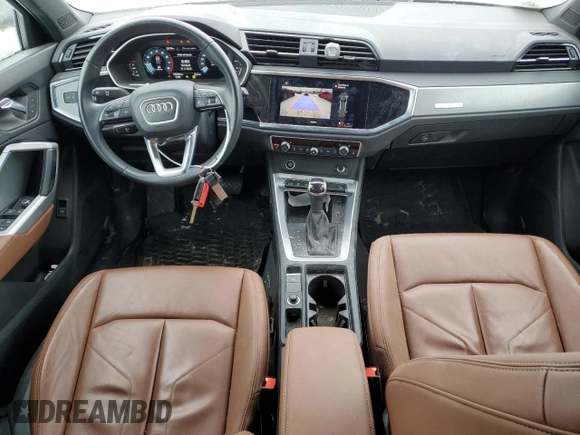 2022 Audi Q3 Premium Plus z VIN WA1BUCF30N1031471, wystawiony jako Copart lot #46441275 z przebiegiem 33 268 mil mil oraz Szkoda całkowita • Salvage title. Historia ofert i sprzedaży dostępna na DreamBid. Obrazek 8.