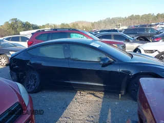 2024 Tesla Model 3 z VIN 5YJ3E1EA8RF728301, wystawiony jako IAAI lot #41865709 z przebiegiem 35 791 mil mil oraz . Historia ofert i sprzedaży dostępna na DreamBid. Obrazek 12.