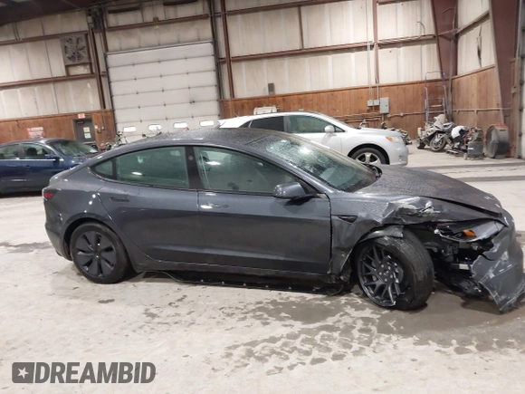 2025 Tesla Model 3 Long Range with VIN 5YJ3E1EB4SF913766, listed as a IAAI auction lot 41975164 with 3,099 mi miles and . Bid and sale history available at DreamBid. Image 12.