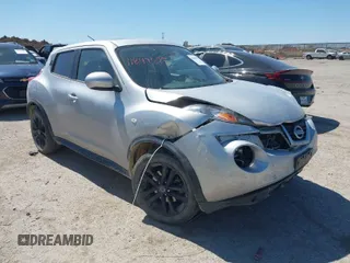 2014 Nissan Juke S with VIN JN8AF5MRXET358113, listed as a IAAI auction lot 41849575 with 137,809 mi miles. Bid and sale history available at carsss.com. Image 1.