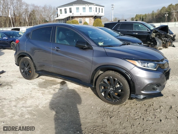 2022 Honda HR-V Sport with VIN 3CZRU6H14NM744324, listed as a Copart auction lot 84757974 with 32,161 mi miles and Salvage Title. Bid and sale history available at carsss.com. Image 4.