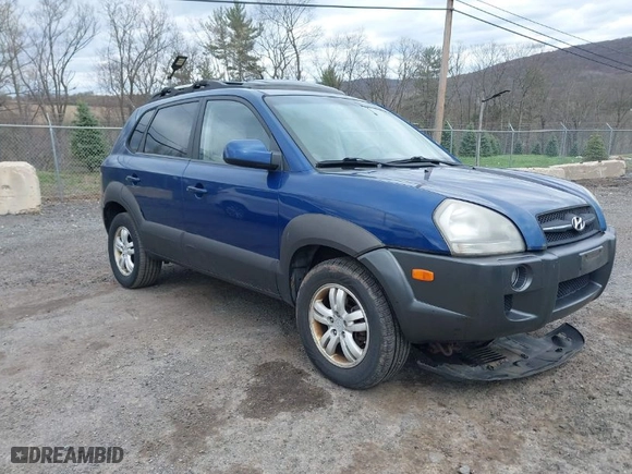 2006 Hyundai Tucson GLS with VIN KM8JN72D06U325677, listed as a IAAI auction lot 42065674 with 168,044 mi miles. Bid and sale history available at carsss.com. Image 1.