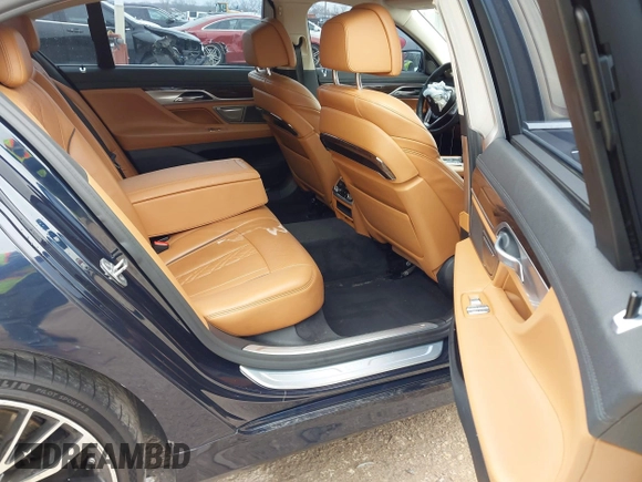 2020 BMW 7 Series 740i with VIN WBA7T2C0XLGL17192, listed as a IAAI auction lot 41499724 with 80,783 mi miles and . Bid and sale history available at DreamBid. Image 8.