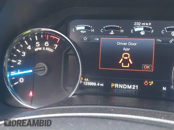 2017 Ford F-150 XL with VIN 1FTEW1EP8HFB61673, listed as a IAAI auction lot 41226988 with 123,969 mi miles and . Bid and sale history available at DreamBid. Image 7.