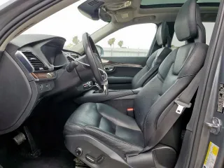 2016 Volvo XC90 T6 Momentum с VIN YV4A22PK0G1055566, выставлен на аукционе Copart как лот 58832875 с пробегом 140 403 миль миль и Списание • Salvage title. История ставок и продаж доступна на DreamBid. Изображение 7.