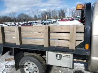 2005 Ford F-250 XL with VIN 1FTNF21555EA30163, listed as a Copart auction lot 45537455 with 126,721 mi miles and Salvage Title. Bid and sale history available at DreamBid. Image 10.