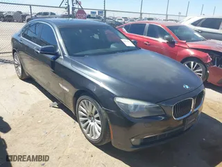 2009 BMW 7 Series 750i with VIN WBAKA83549CY35202, listed as a IAAI auction lot 41871197 with 134,736 mi miles. Bid and sale history available at carsss.com. Image 1.