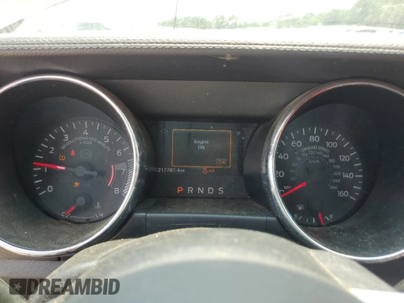 2015 Ford Mustang V6 z VIN 1FATP8EM1F5415543, wystawiony jako Copart lot #59265635 z przebiegiem 217 761 mil mil oraz Szkoda całkowita • Salvage title. Historia ofert i sprzedaży dostępna na DreamBid. Obrazek 9.