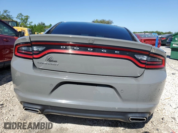 2019 Dodge Charger SXT z VIN 2C3CDXBG9KH657399, wystawiony jako Copart lot #52516215 z przebiegiem 78 035 mil mil oraz Czysty tytuł • Clean title. Historia ofert i sprzedaży dostępna na DreamBid. Obrazek 6.