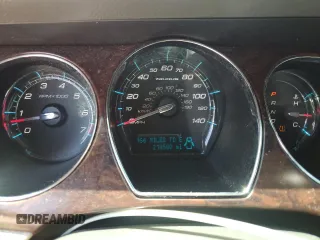 2010 Ford Taurus Limited z VIN 1FAHP2FW5AG148875, wystawiony jako Copart lot #59106595 z przebiegiem 218 500 mil mil oraz Szkoda całkowita • Salvage title. Historia ofert i sprzedaży dostępna na DreamBid. Obrazek 9.