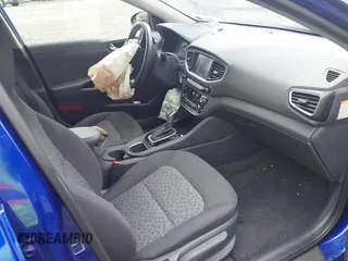 2019 Hyundai Ioniq z VIN KMHC65LD1KU159740, wystawiony jako IAAI lot #42321308 z przebiegiem 41 144 mil mil oraz . Historia ofert i sprzedaży dostępna na DreamBid. Obrazek 5.