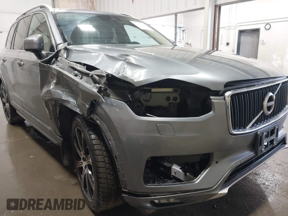 2018 Volvo XC90 Momentum z VIN YV4A22PK5J1371701, wystawiony jako IAAI lot #41647816 z przebiegiem 48 603 mil mil oraz . Historia ofert i sprzedaży dostępna na DreamBid. Obrazek 6.