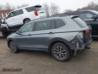 2020 Volkswagen Tiguan SE with VIN 3VV2B7AX2LM086678, listed as a IAAI auction lot 41694051 with 59,495 mi miles. Bid and sale history available at carsss.com. Image 15.
