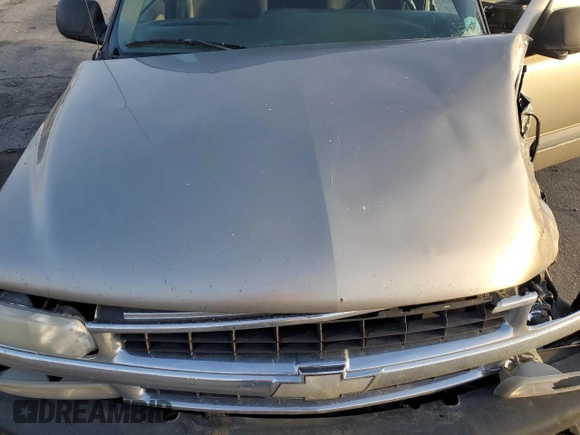 2002 Chevrolet Suburban Z71 with VIN 3GNFK16ZX2G218257, listed as a Copart auction lot 85267134 with 207,056 mi miles and Salvage Title. Bid and sale history available at carsss.com. Image 14.