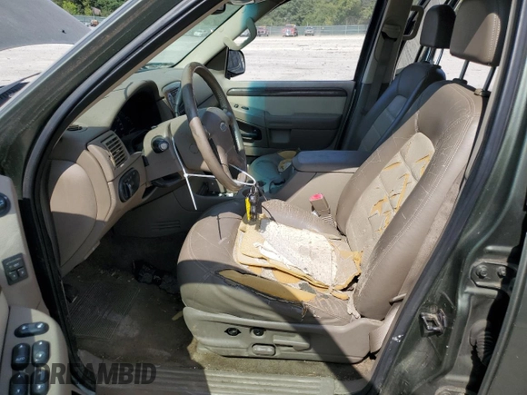 2002 Ford Explorer Eddie Bauer z VIN 1FMDU74E42ZA03367, wystawiony jako Copart lot #68242544 z przebiegiem 172 790 mil mil oraz Szkoda całkowita • Salvage title. Historia ofert i sprzedaży dostępna na DreamBid. Obrazek 7.