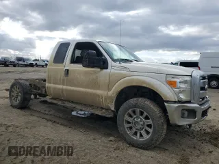 2016 Ford Super Duty F-250 SRW XLT with VIN 1FT7X2B69GEC98732, listed as a Copart auction lot 45170125 with 116,877 mi miles and Salvage Title. Bid and sale history available at carsss.com. Image 4.