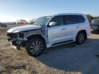 2016 Lexus LX 570 with VIN JTJHY7AX4G4218054, listed as a Copart auction lot 42450735 with 92,576 mi miles and Salvage Title. Bid and sale history available at DreamBid. Image 1.