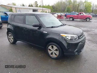 2015 Kia Soul with VIN KNDJN2A20F7810164, listed as a IAAI auction lot 41972815 with 97,095 mi miles. Bid and sale history available at carsss.com. Image 1.