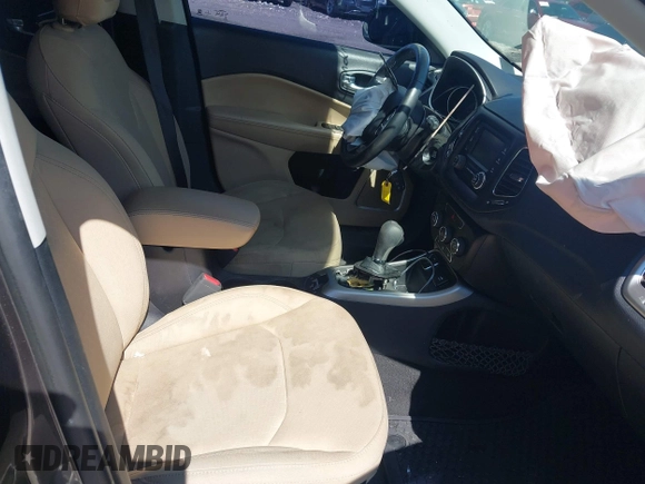 2018 Jeep Compass Sport с VIN 3C4NJCAB9JT411468, выставлен на аукционе IAAI как лот 42408617 с пробегом 86 042 миль миль и . История ставок и продаж доступна на DreamBid. Изображение 5.