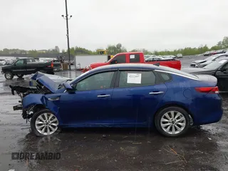 2018 Kia Optima LX z VIN 5XXGT4L30JG202534, wystawiony jako IAAI lot #42222497 z przebiegiem Nie podano mil oraz . Historia ofert i sprzedaży dostępna na DreamBid. Obrazek 14.